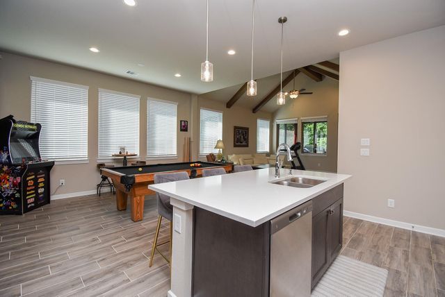 1914 Waters Branch Drive, Missouri City, TX 77459