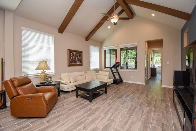 1914 Waters Branch Drive, Missouri City, TX 77459