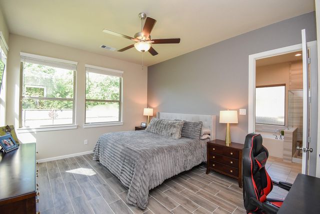 1914 Waters Branch Drive, Missouri City, TX 77459
