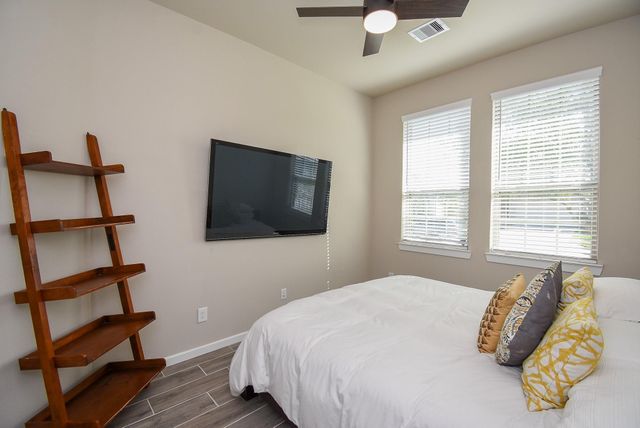 1914 Waters Branch Drive, Missouri City, TX 77459