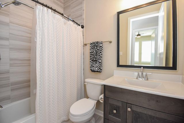 1914 Waters Branch Drive, Missouri City, TX 77459