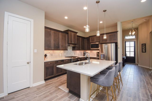 1914 Waters Branch Drive, Missouri City, TX 77459