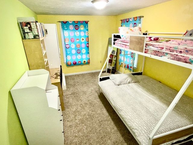 19 Fairview Rd A, Framingham, MA 01701