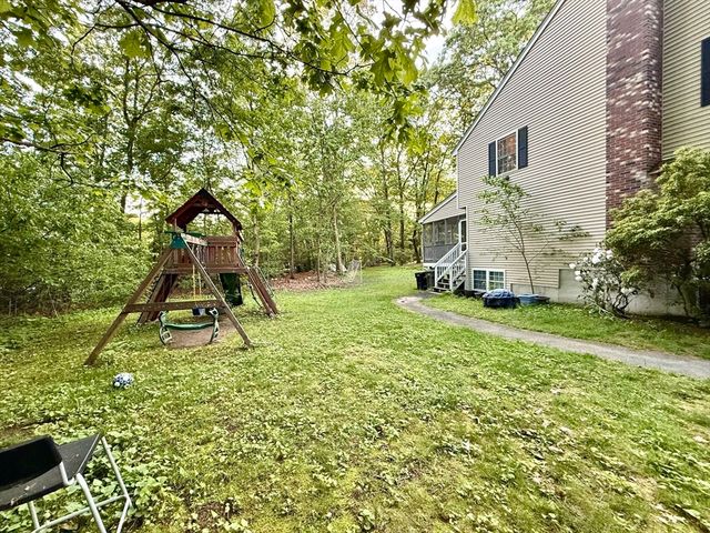 19 Fairview Rd A, Framingham, MA 01701