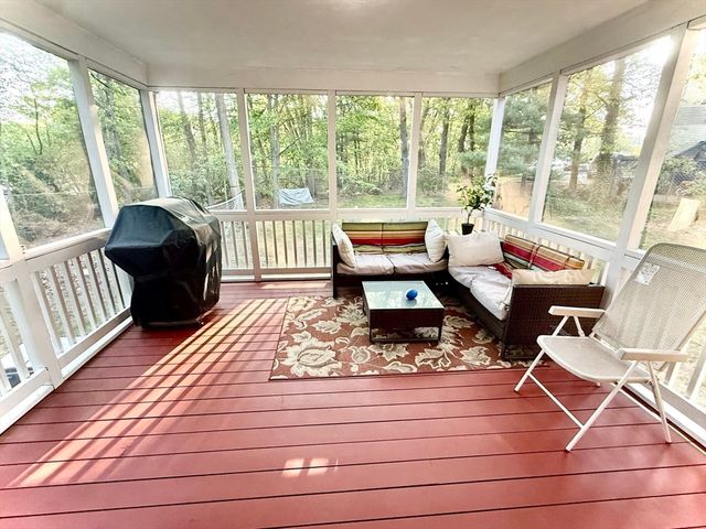 19 Fairview Rd A, Framingham, MA 01701
