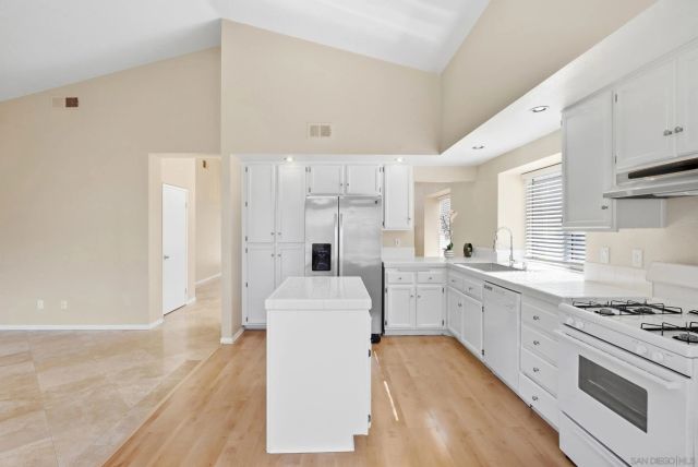 2808 Jed Rd, Escondido, CA 92027