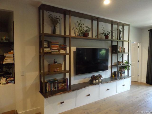 30 Beekman Street 113, Beacon, NY 12508