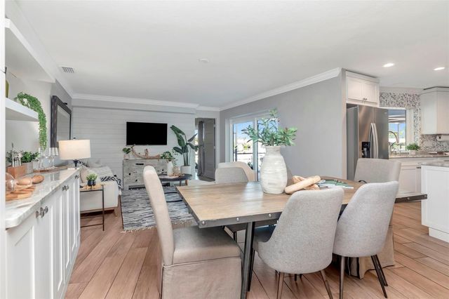 2001 MASSACHUSETTS AVENUE NE, St Petersburg, FL 33703