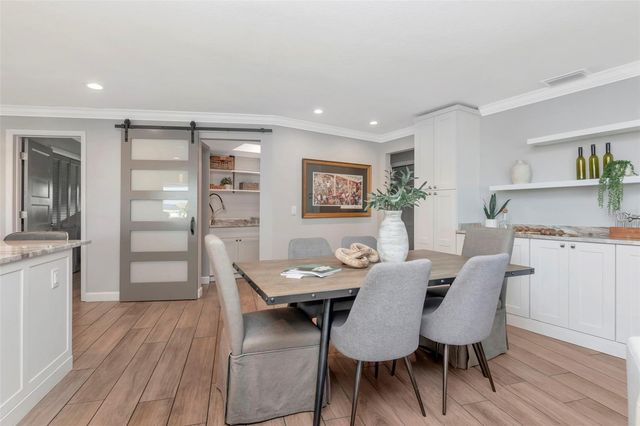 2001 MASSACHUSETTS AVENUE NE, St Petersburg, FL 33703