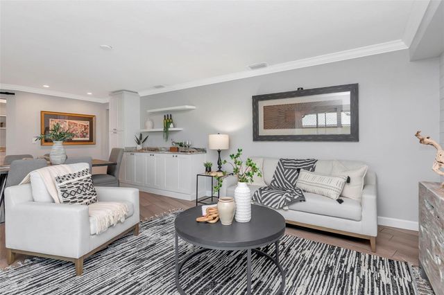 2001 MASSACHUSETTS AVENUE NE, St Petersburg, FL 33703