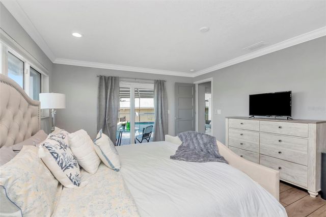 2001 MASSACHUSETTS AVENUE NE, St Petersburg, FL 33703