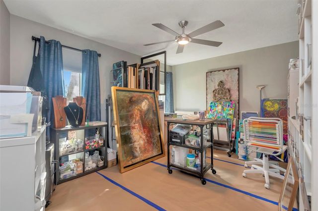 2001 MASSACHUSETTS AVENUE NE, St Petersburg, FL 33703