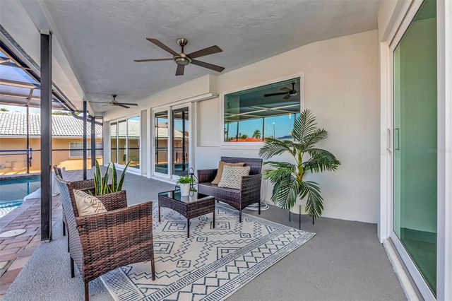 2001 MASSACHUSETTS AVENUE NE, St Petersburg, FL 33703