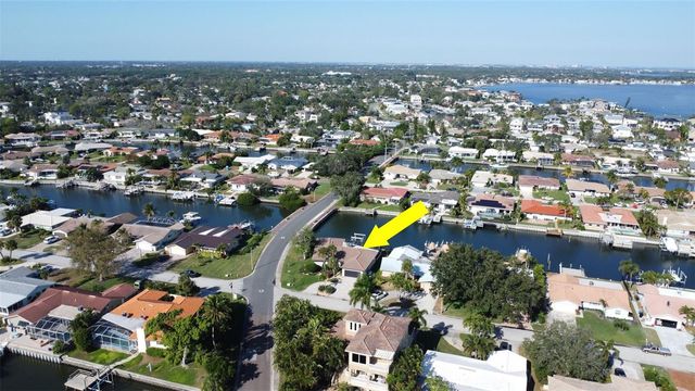 2001 MASSACHUSETTS AVENUE NE, St Petersburg, FL 33703
