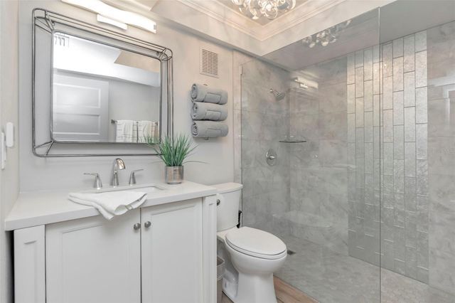 2001 MASSACHUSETTS AVENUE NE, St Petersburg, FL 33703