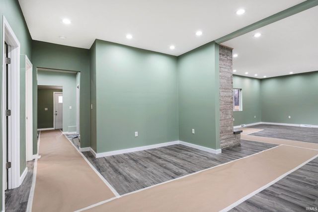 916 W Blaine Avenue, Elkhart, IN 46516