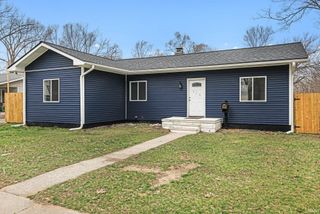 916 W Blaine Avenue, Elkhart, IN 46516