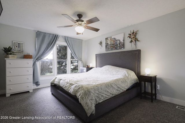 6403 Willow Bend Drive, Lansing, MI 48917