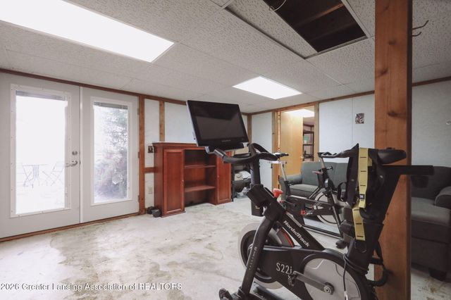 6403 Willow Bend Drive, Lansing, MI 48917