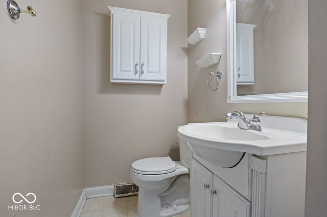 10064 Penrith Drive, Indianapolis, IN 46229