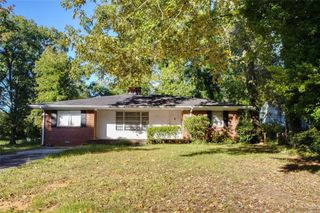 969 MOUNT AIRY SW Drive, Atlanta, GA 30311