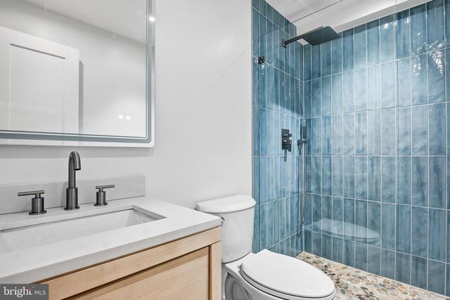 816 UTTERBACK STORE RD, Great Falls, VA 22066