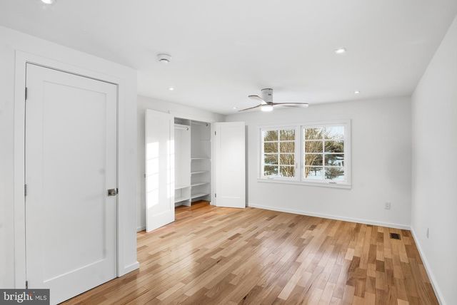 816 UTTERBACK STORE RD, Great Falls, VA 22066