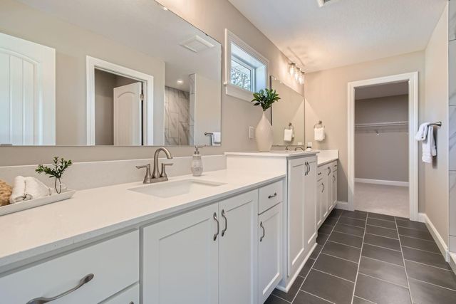 7275 Agate Trail, Inver Grove Heights, MN 55077