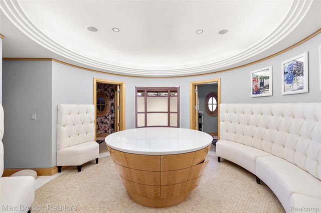 4740 Dow Ridge Road, Orchard Lake Village, MI 48324