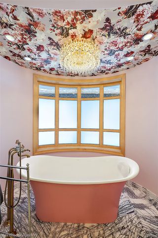 4740 Dow Ridge Road, Orchard Lake Village, MI 48324