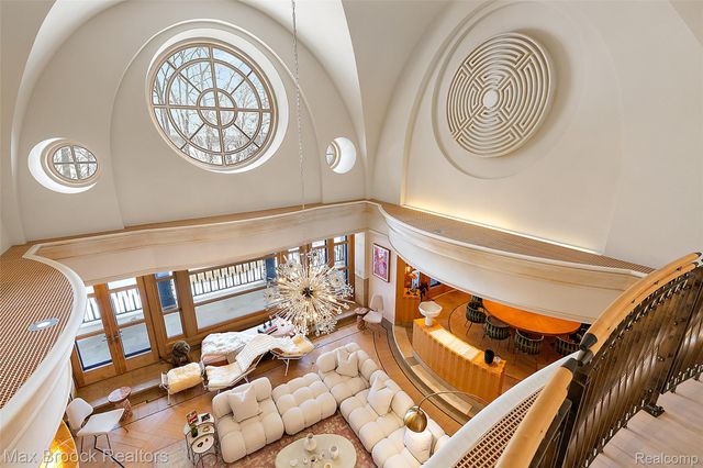 4740 Dow Ridge Road, Orchard Lake Village, MI 48324