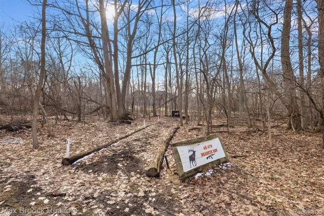 4740 Dow Ridge Road, Orchard Lake Village, MI 48324