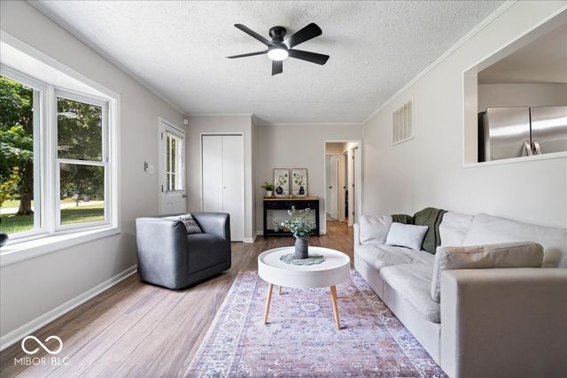 1936 Randall Road, Indianapolis, IN 46240