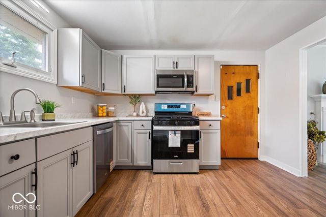 1936 Randall Road, Indianapolis, IN 46240