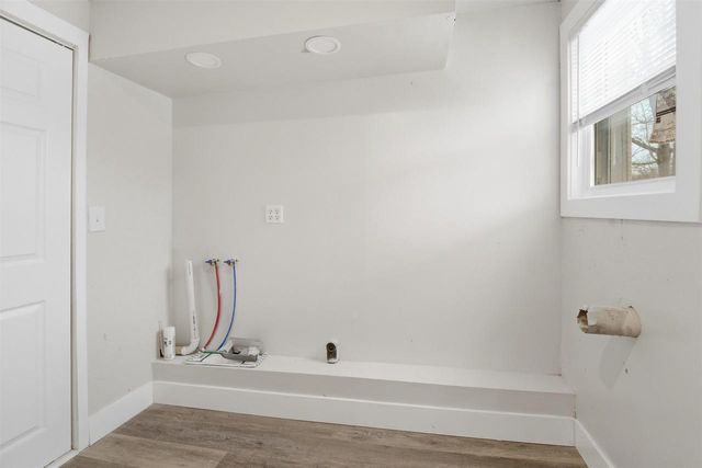 133 W PECKHAM STREET, Neenah, WI 54956