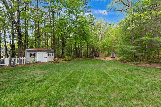 9 Checkerberry Lane, Concord, NH 03301