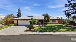 5984 Oakhaven Street, Bakersfield, CA 93308