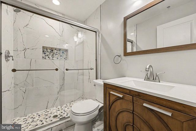 1024 COOK DR SE, Washington, DC 20032