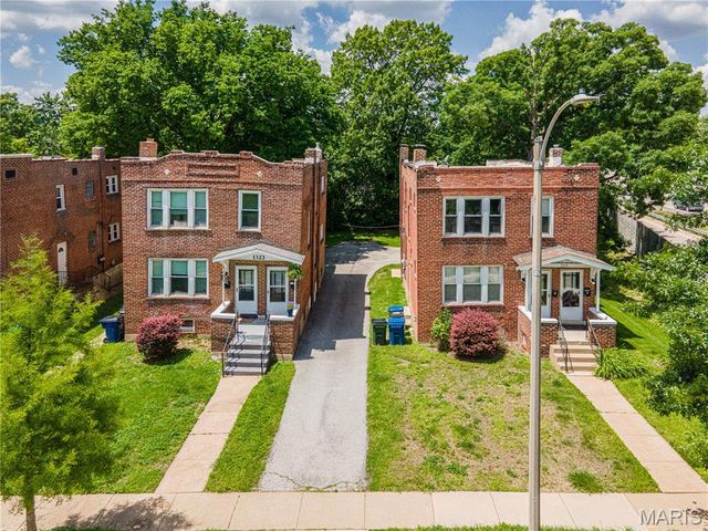 1319 Woodland Drive, St Louis, MO 63117