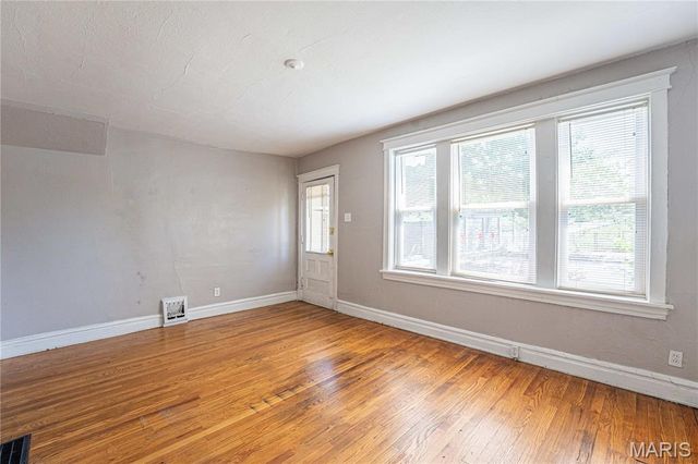 1319 Woodland Drive, St Louis, MO 63117