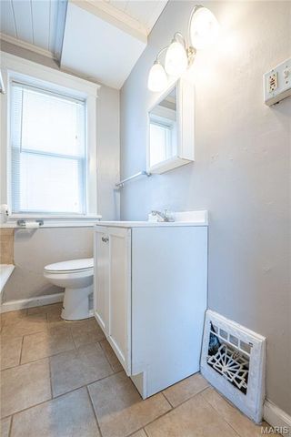 1319 Woodland Drive, St Louis, MO 63117