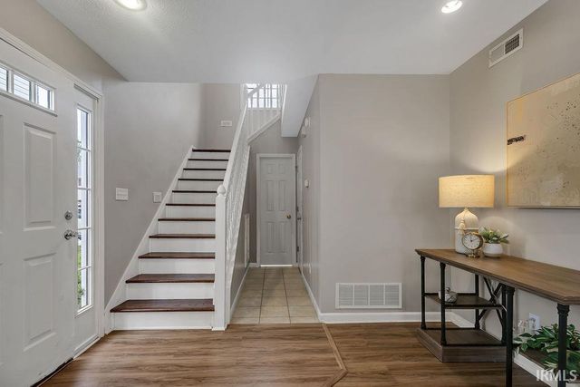 3504 S Oaklawn Circle, Bloomington, IN 47401