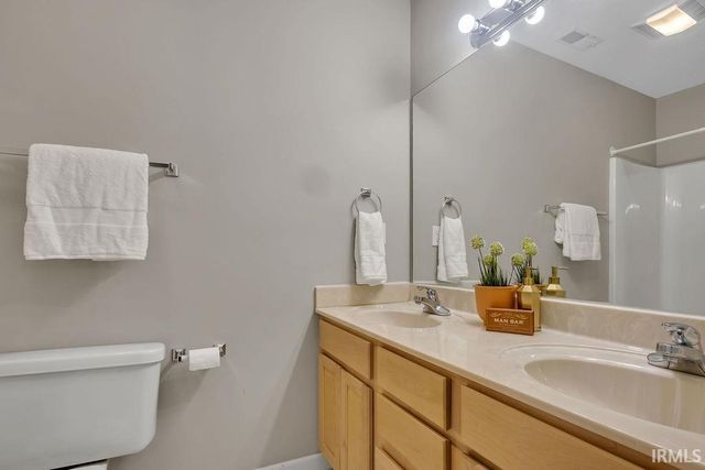3504 S Oaklawn Circle, Bloomington, IN 47401