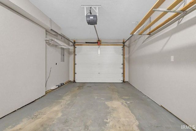 3504 S Oaklawn Circle, Bloomington, IN 47401