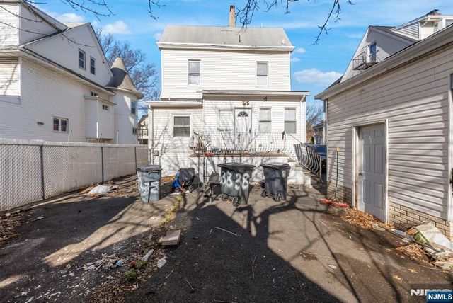 38-40 Nairn Place, Newark, NJ 07108