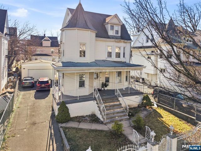 38-40 Nairn Place, Newark, NJ 07108