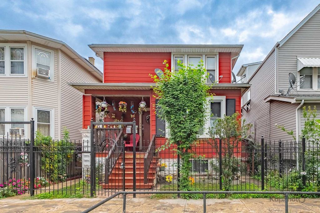 2135 N Latrobe Avenue, Chicago, IL 60639 — exterior