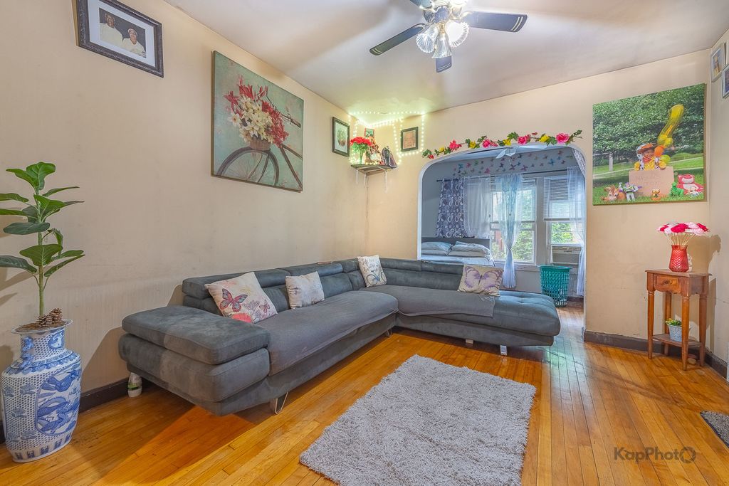 2135 N Latrobe Avenue, Chicago, IL 60639 — photo 2