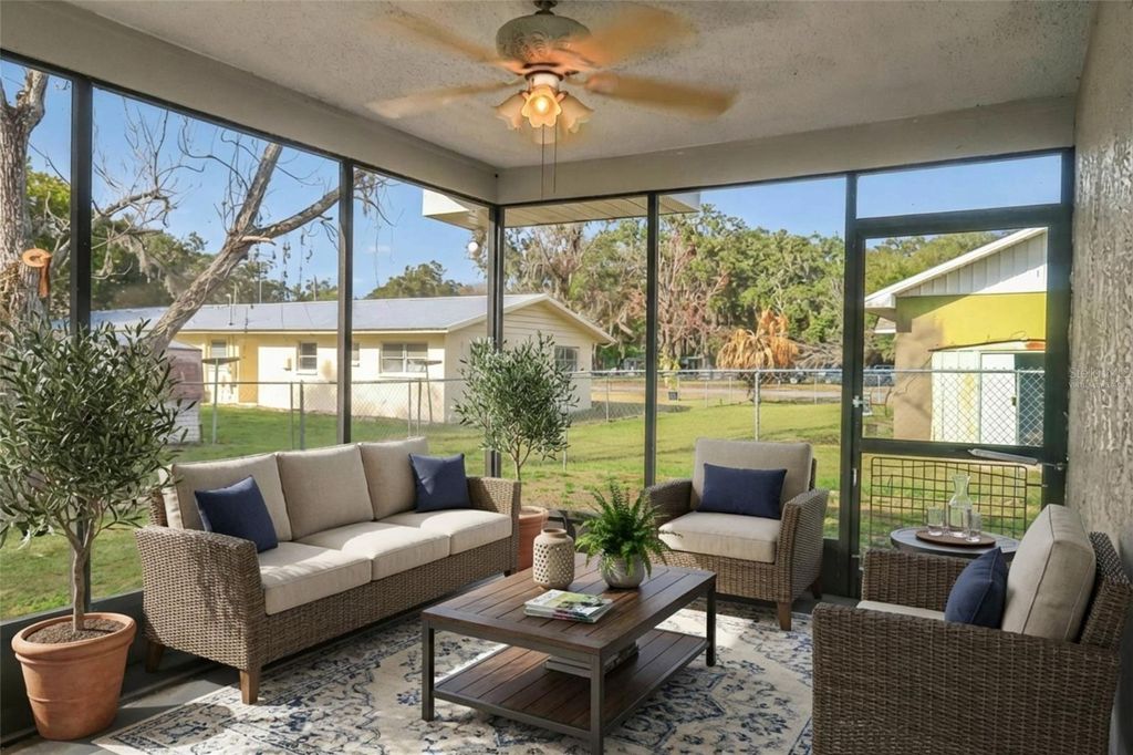 Image 8 of property listing at 4965 BOBWHITE COURT, Dade City, FL 33523