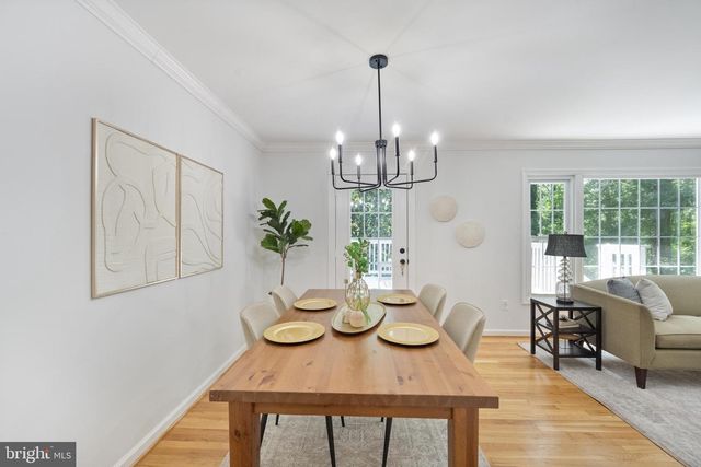 6410 WYNGATE DR, Springfield, VA 22152